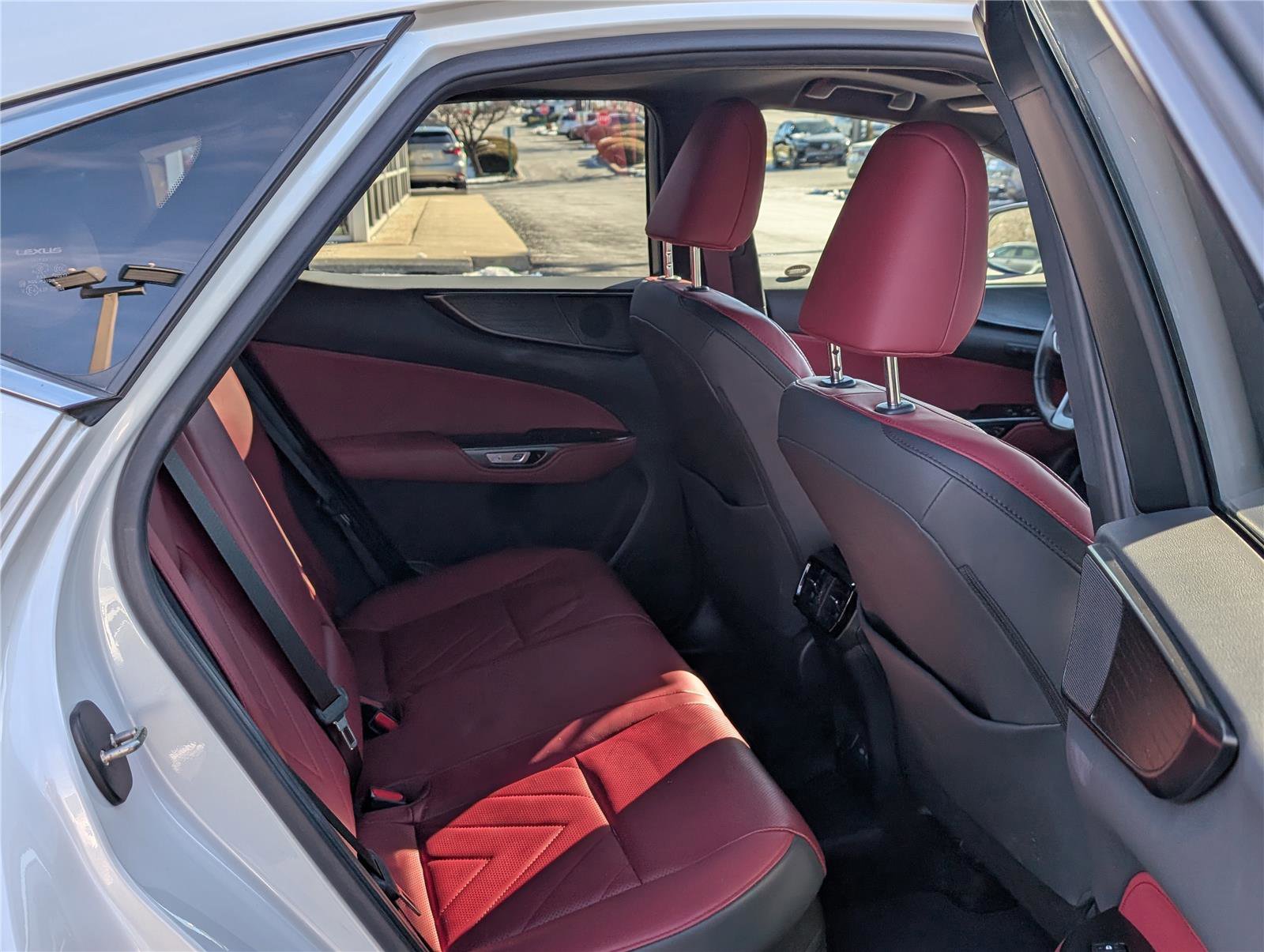 Used 2024 Lexus NX 450h+ AWD w/ Luxury Package image 12