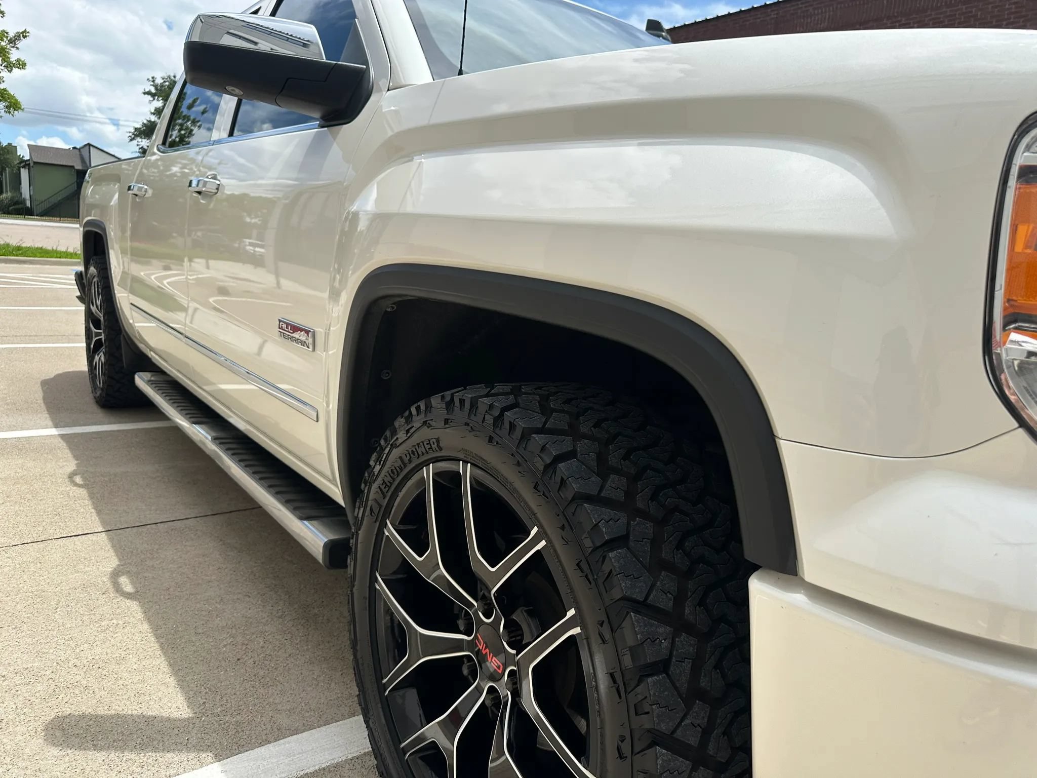 Used 2015 GMC Sierra 1500 SLT AWD/4WD image 8