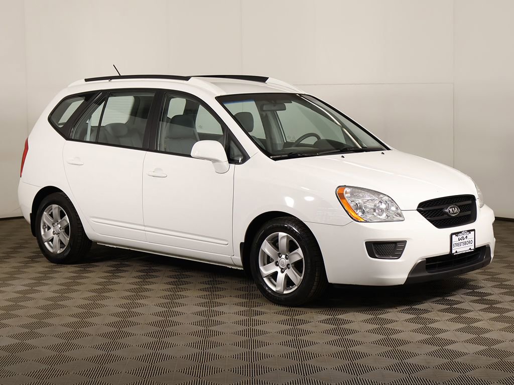 Used 2007 Kia Rondo LX w/ Convenience Pkg image 2