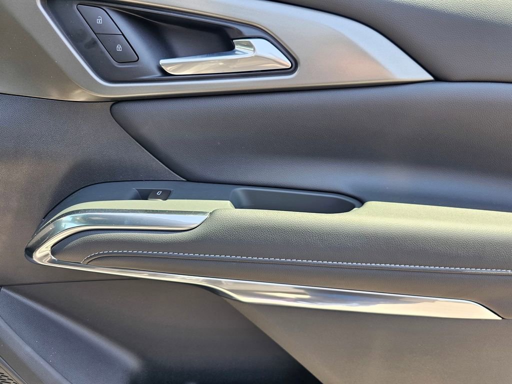 New 2026 Chevrolet Traverse LT FWD image 8