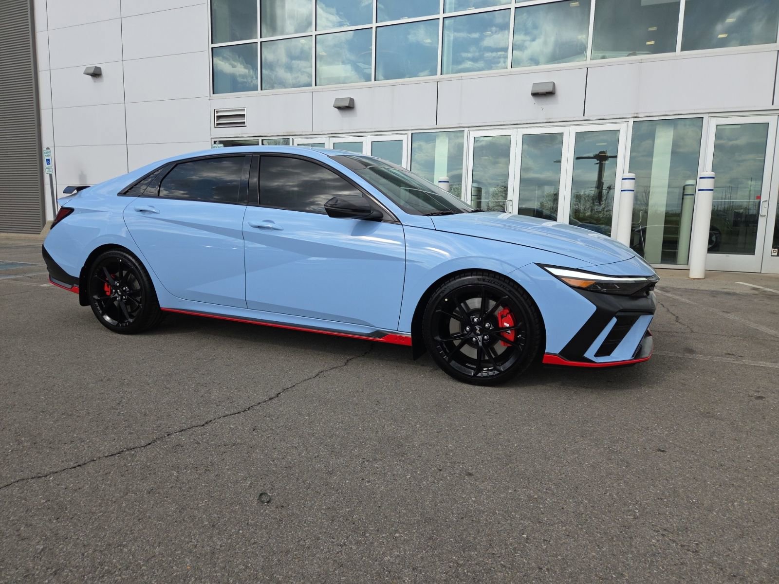 Used 2025 Hyundai Elantra N FWD image 3
