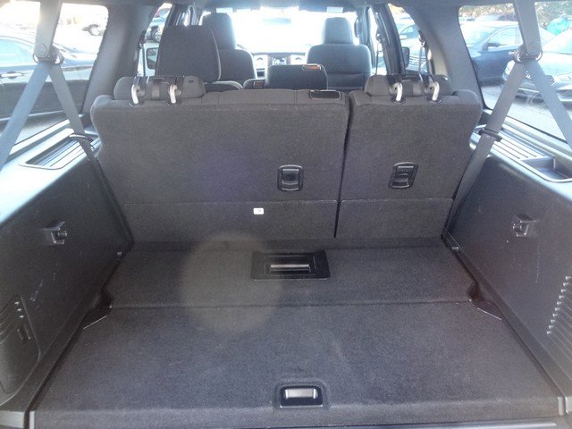 Used 2017 Ford Expedition EL XLT image 14