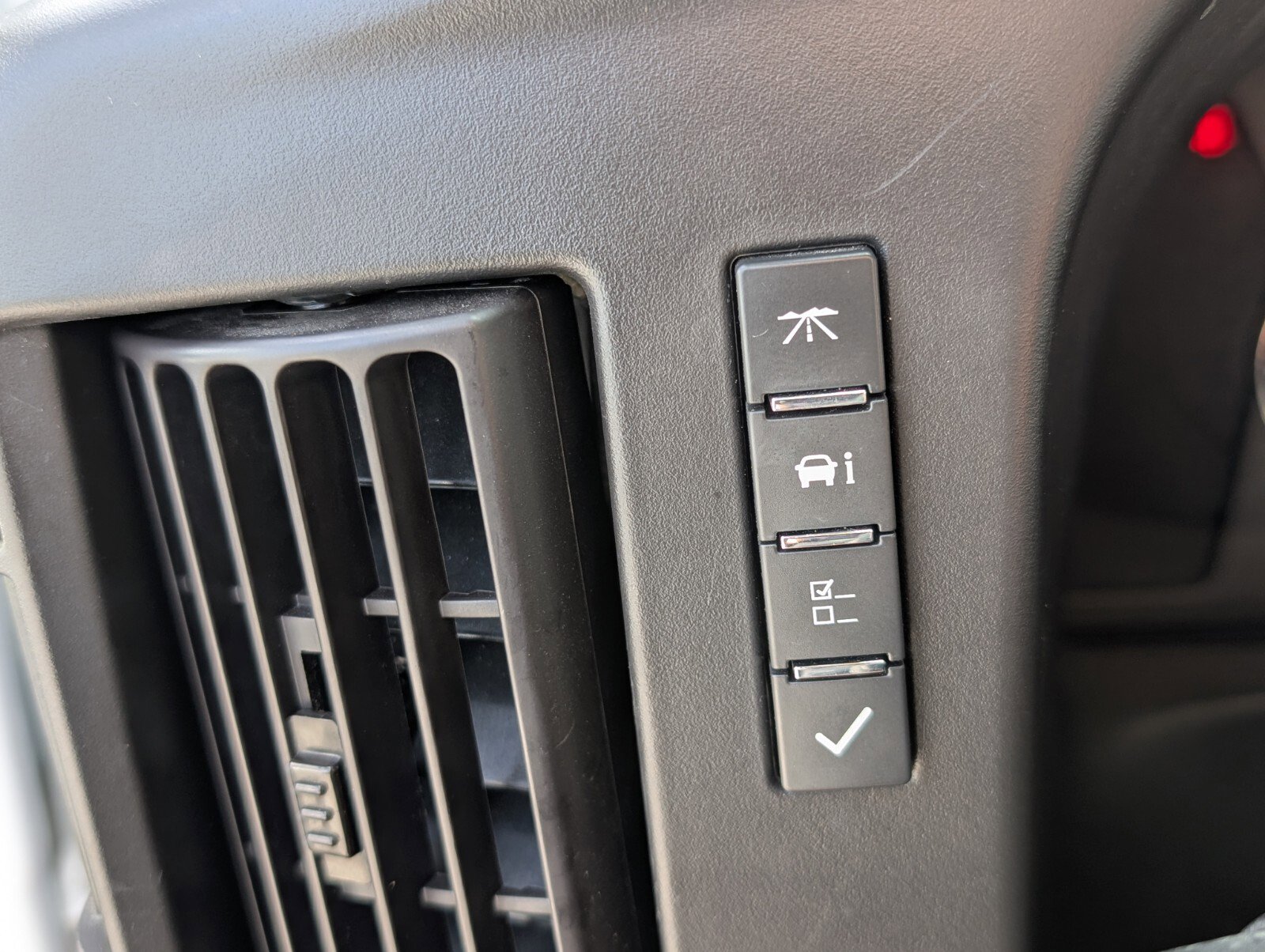 Used 2023 Chevrolet Express 3500 LS image 28