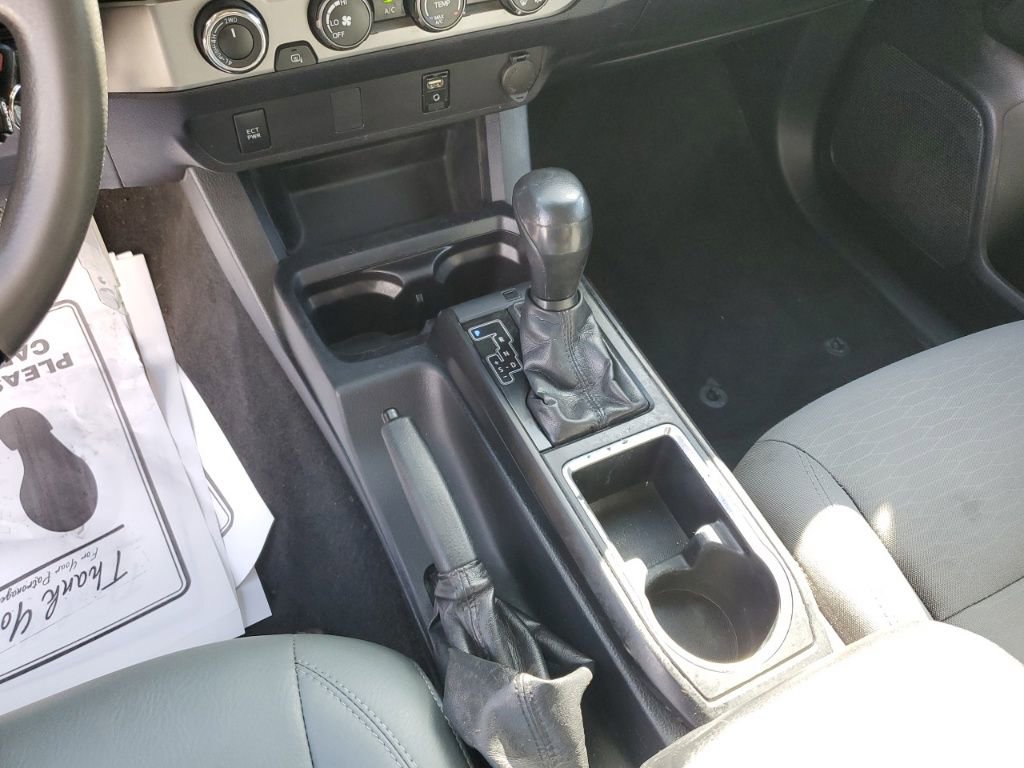 Used 2019 Toyota Tacoma SR image 21