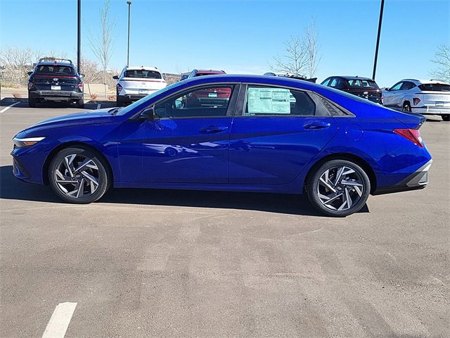 Certified 2025 Hyundai Elantra Sport image 2