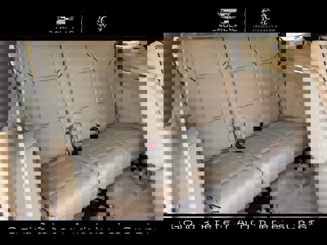 Certified 2024 Cadillac Escalade Premium Luxury w/ Performance Package image 33