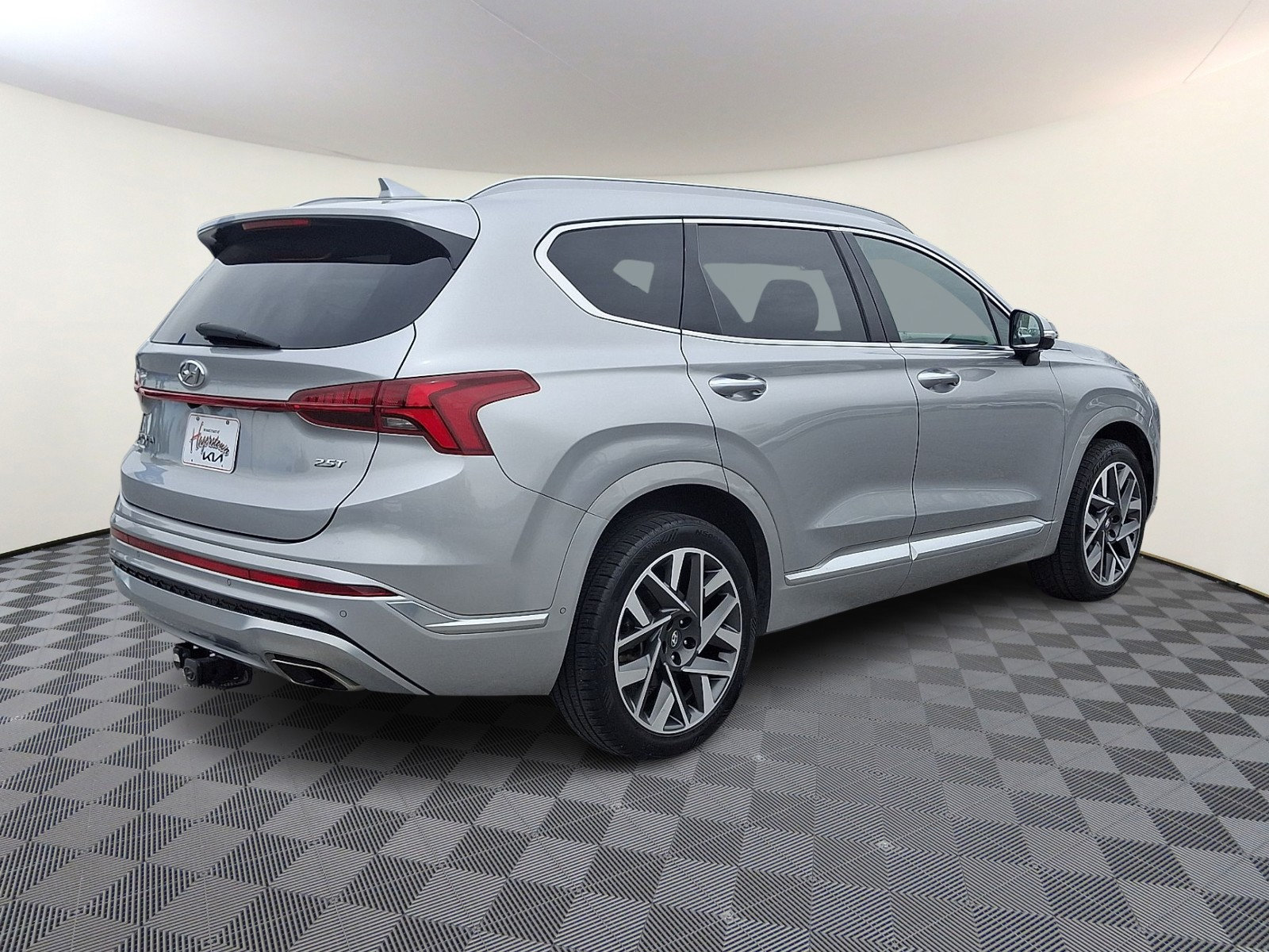 Used 2023 Hyundai Santa Fe Calligraphy w/ Cargo Package FWD image 6