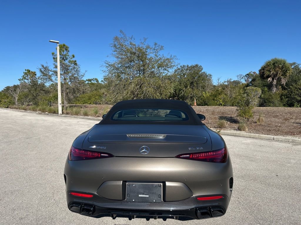 Used 2025 Mercedes-Benz SL 63 AMG 4MATIC image 9