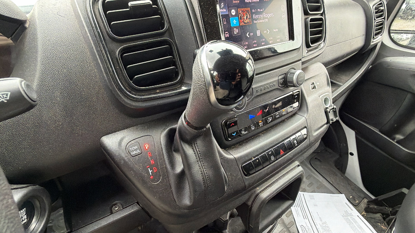 Used 2024 RAM ProMaster 2500 w/ Convenience Group FWD image 26