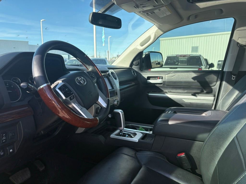 Used 2015 Toyota Tundra Limited w/ Limited Premium Package image 10