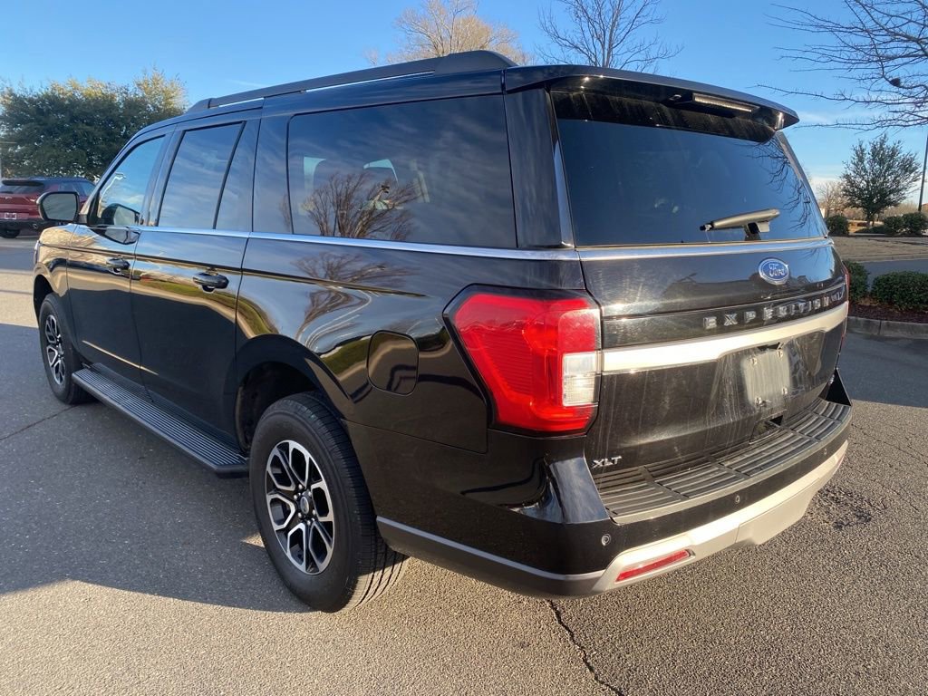 Used 2024 Ford Expedition Max XLT image 5