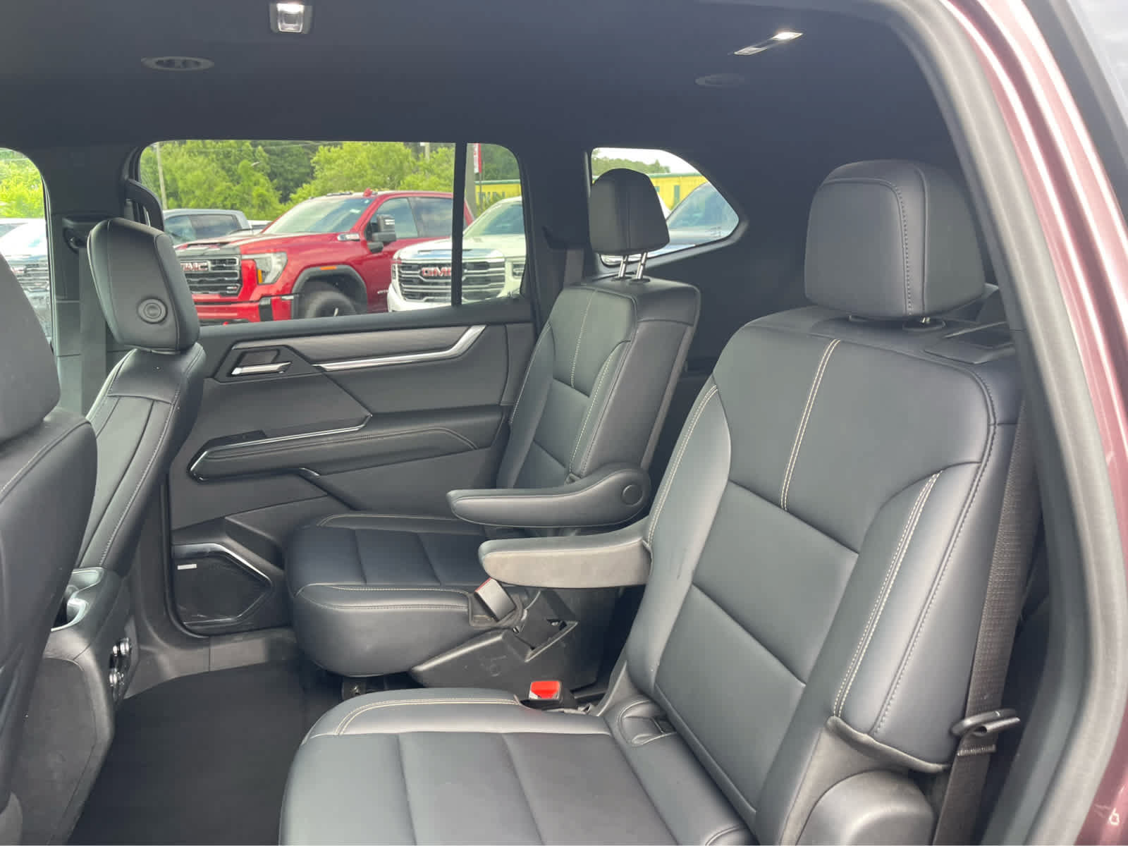 Used 2024 GMC Acadia Elevation w/ Luxury Package AWD/4WD image 21