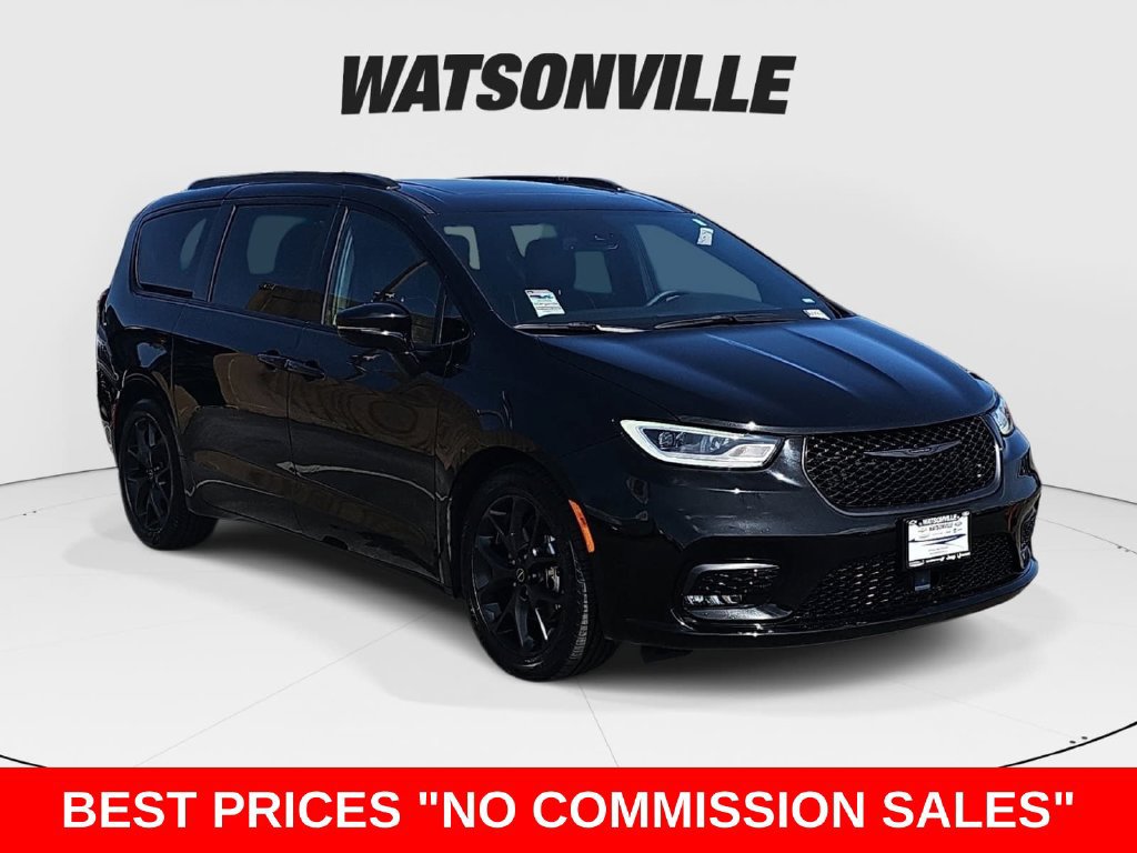 Used 2026 Chrysler Pacifica Limited w/ S Appearance Package