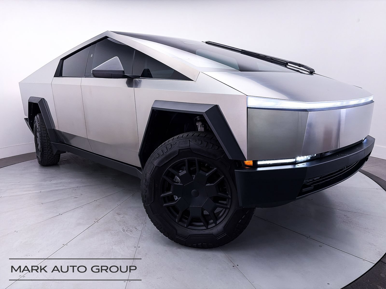 Used 2025 Tesla Cybertruck Cyberbeast AWD/4WD image 1