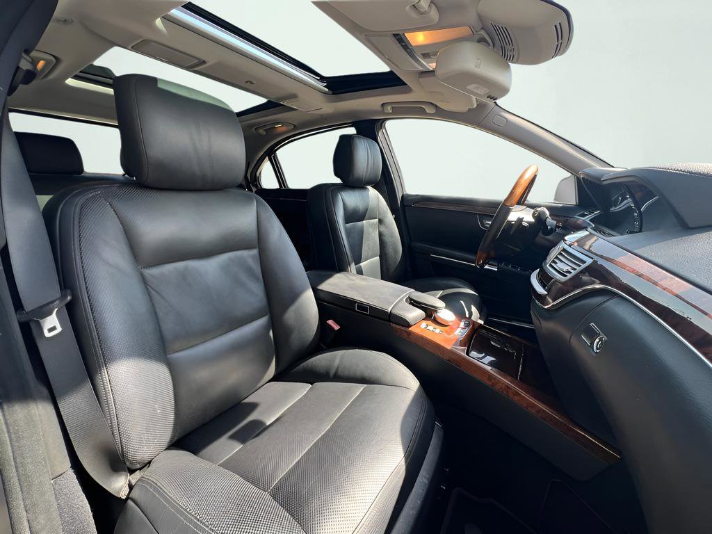 Used 2010 Mercedes-Benz S 550 image 31