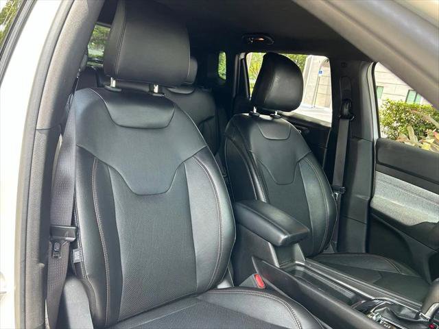 Certified 2023 Jeep Compass Latitude AWD/4WD image 40