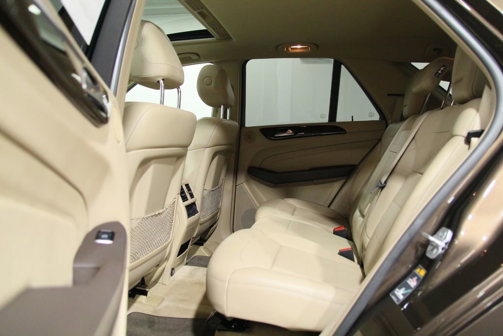 Used 2014 Mercedes-Benz ML 350 BlueTEC 4MATIC image 28
