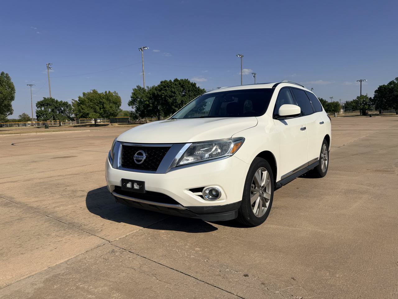 Used 2016 Nissan Pathfinder Platinum AWD/4WD image 5