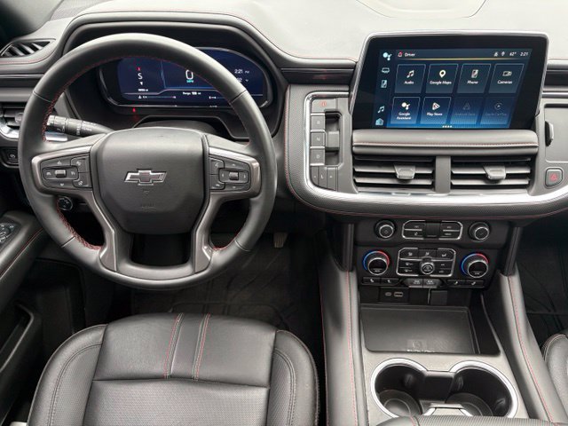 Used 2024 Chevrolet Suburban RST w/ Luxury Package AWD/4WD image 3