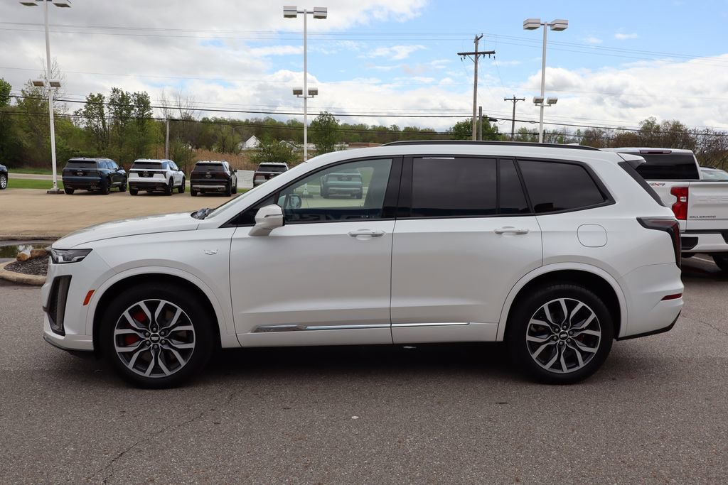 Used 2024 Cadillac XT6 Sport w/ LPO, Floor Liner Package AWD/4WD image 31
