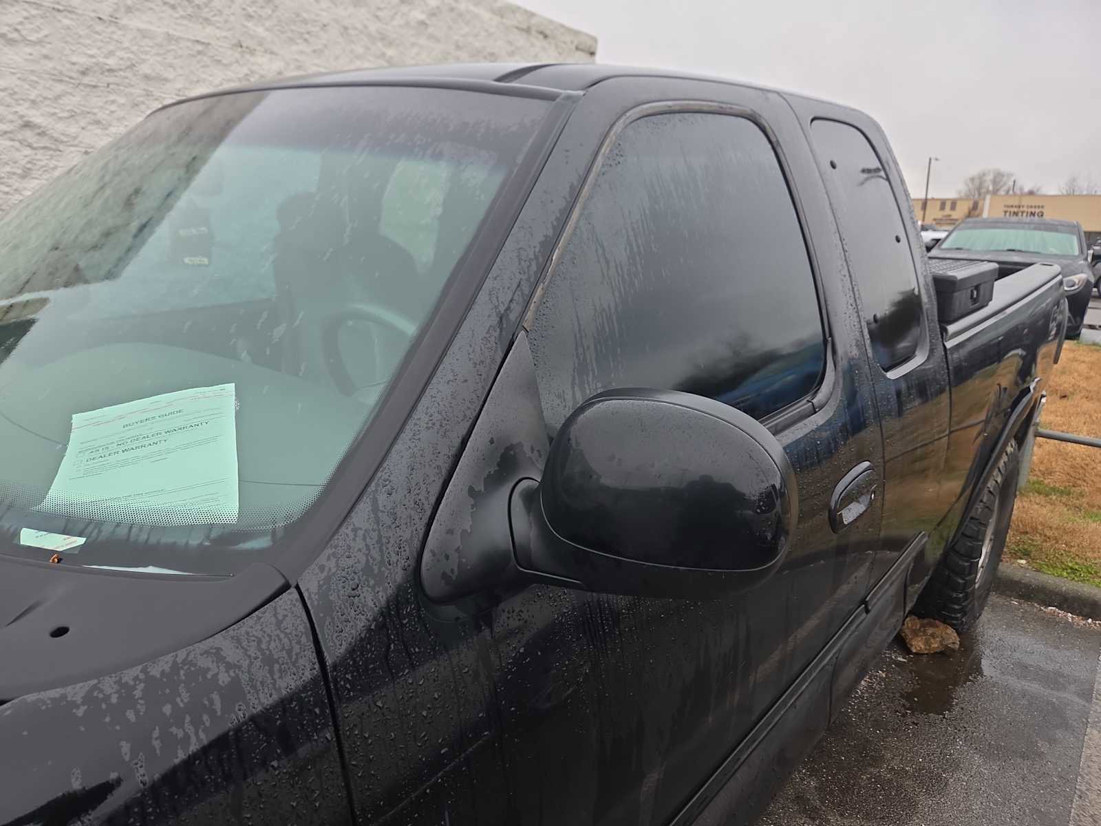 Used 2001 Ford F150 XLT image 4