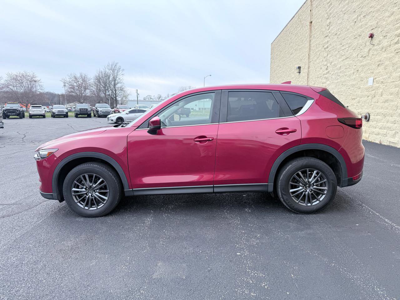 Used 2021 MAZDA CX-5 Touring image 2