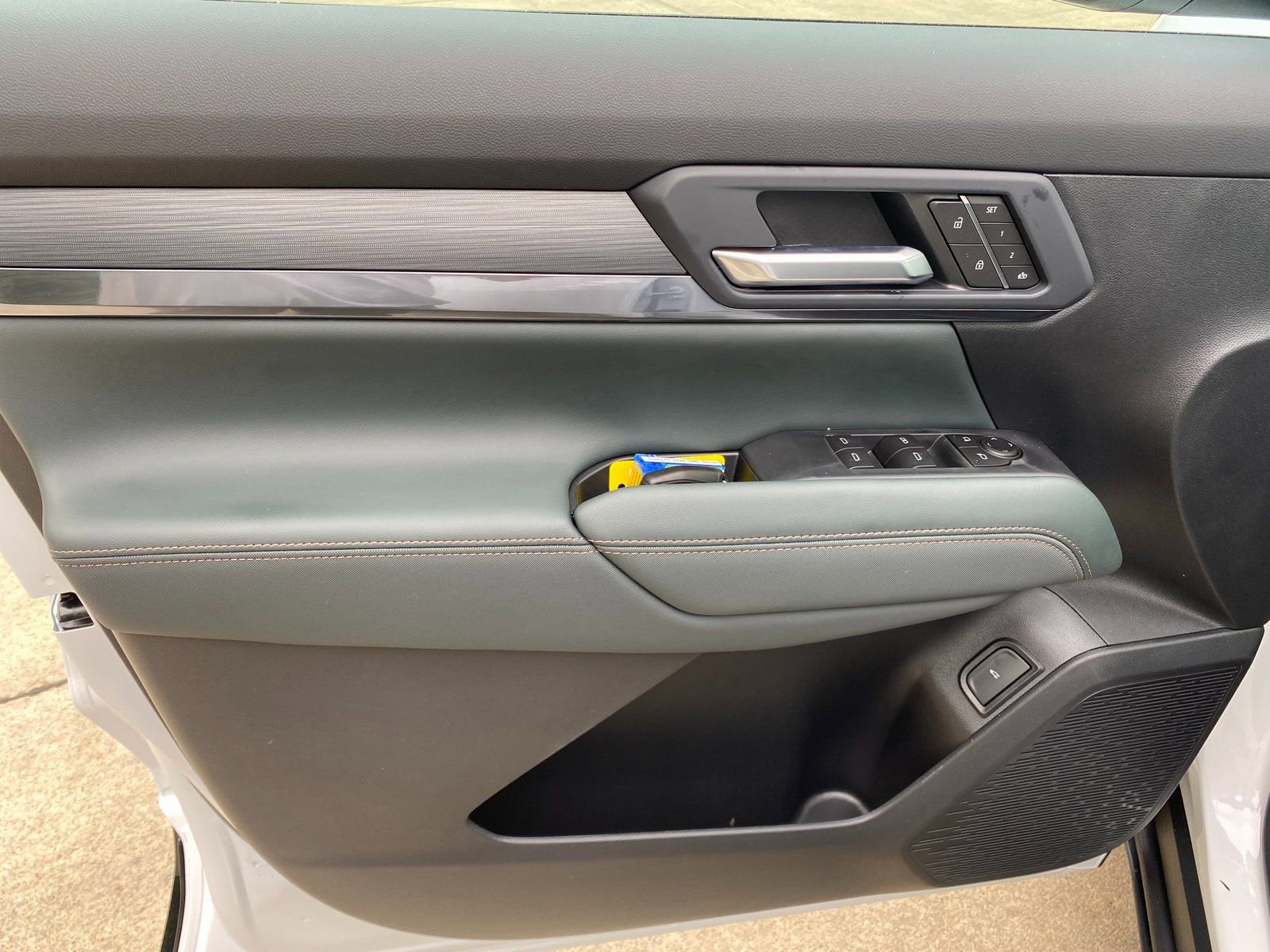 New 2026 GMC Terrain AT4 w/ Convenience Package III image 8