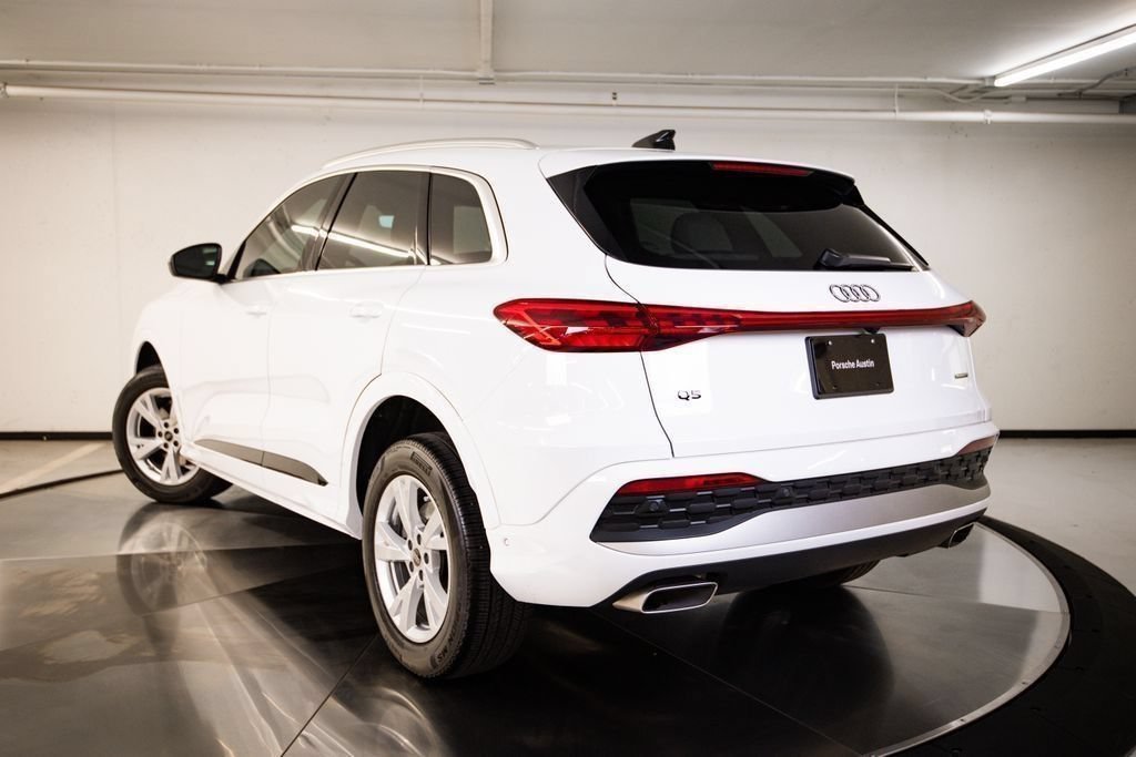 Used 2025 Audi Q5 Premium AWD/4WD image 3