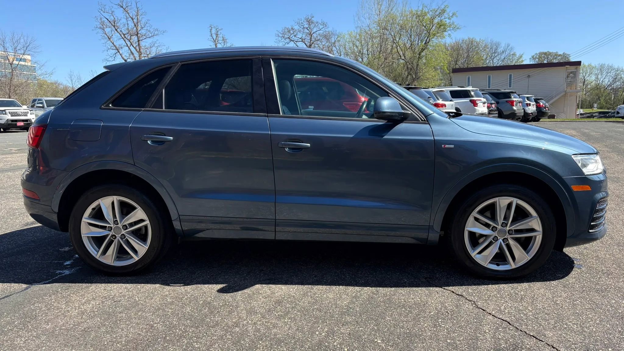 Used 2018 Audi Q3 2.0T Premium w/ Convenience Package AWD/4WD image 11