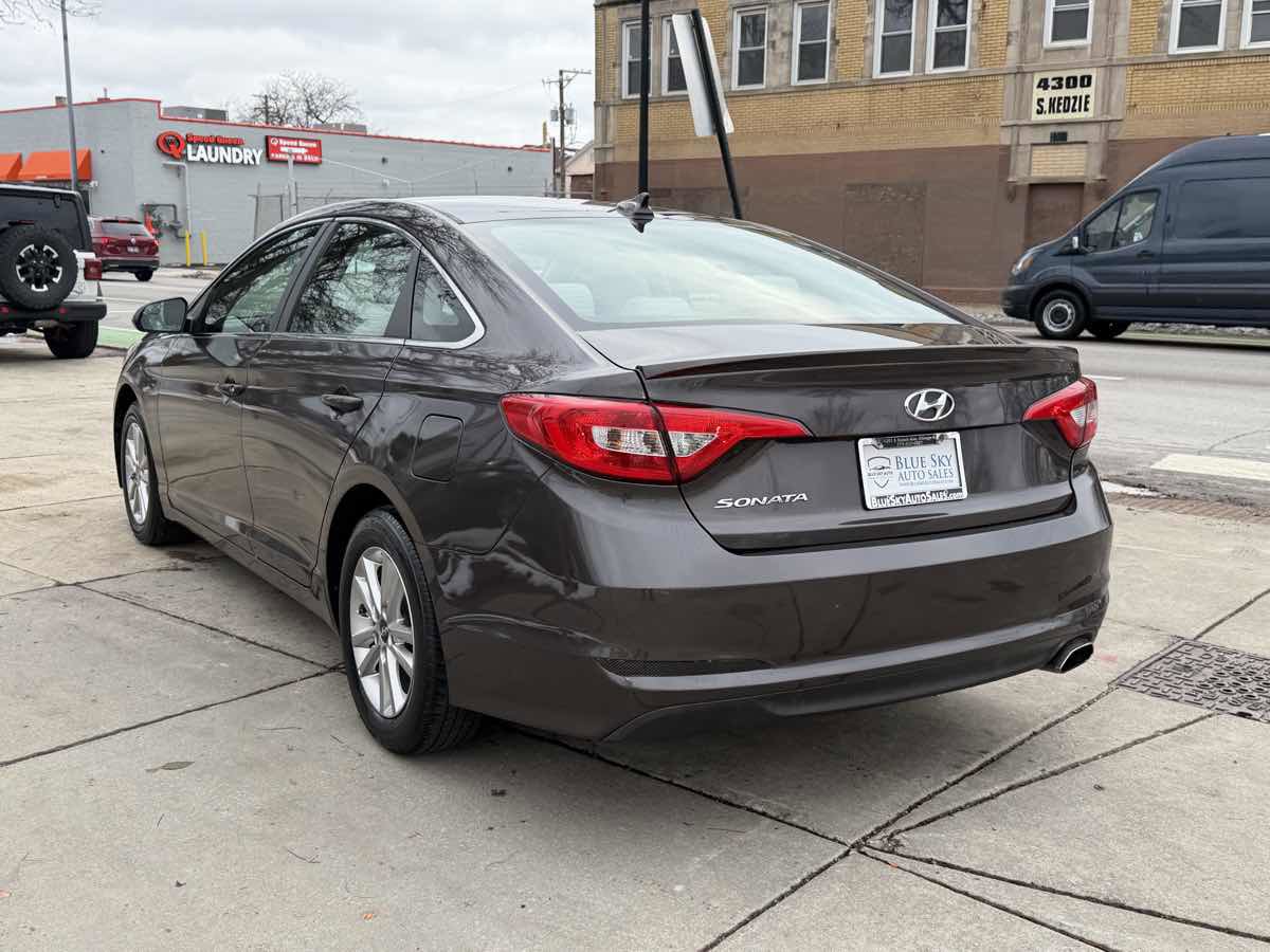 Used 2017 Hyundai Sonata SE image 6