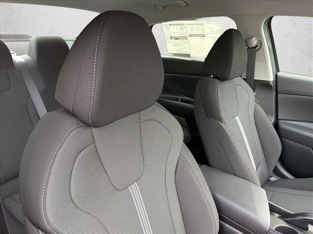 New 2026 Hyundai Elantra SE FWD image 28