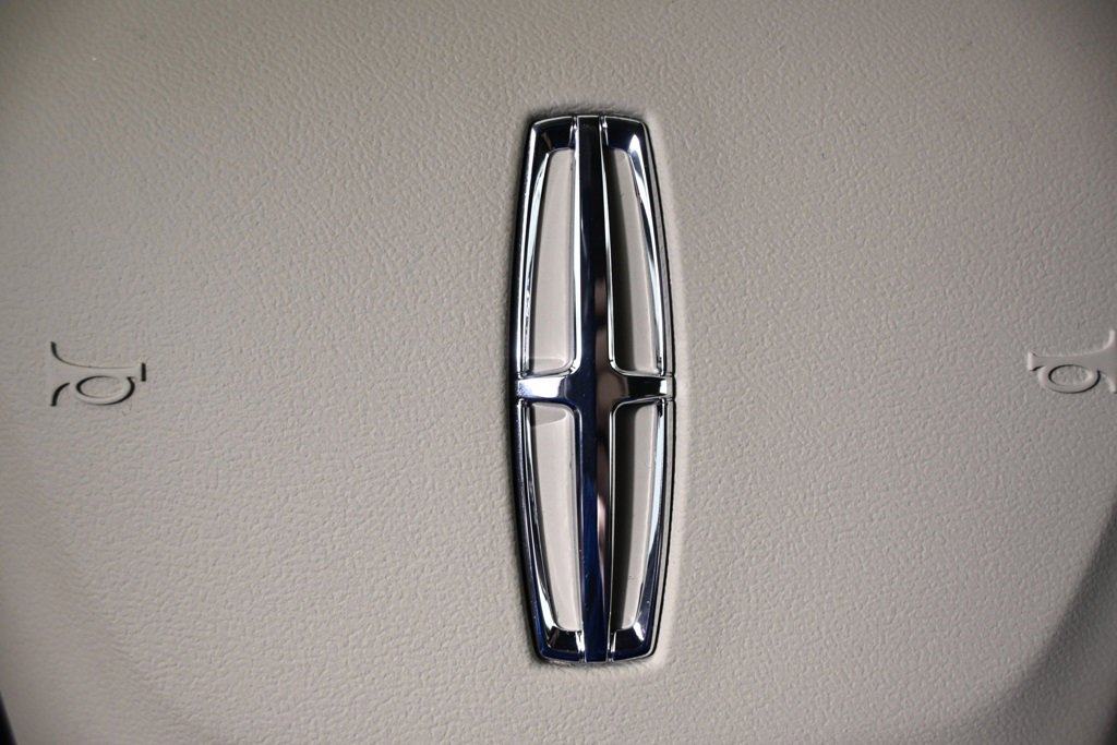 New 2026 Lincoln Corsair Reserve w/ Jet Appearance Package image 34