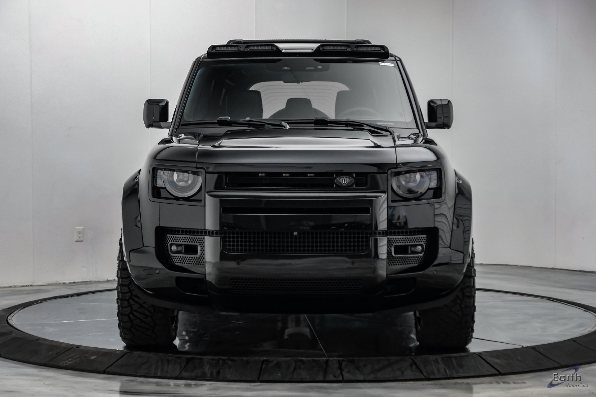 Used 2022 Land Rover Defender 110 V8 AWD/4WD image 29