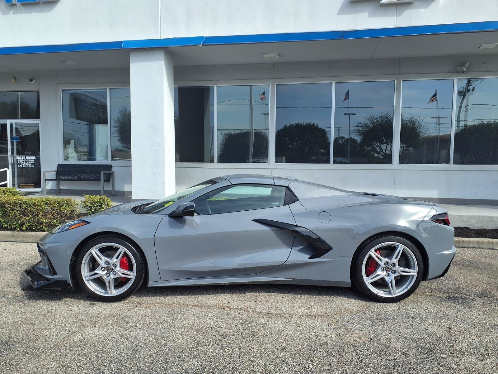 Used 2024 Chevrolet Corvette Stingray Convertible w/ Battery Protection Package RWD image 25