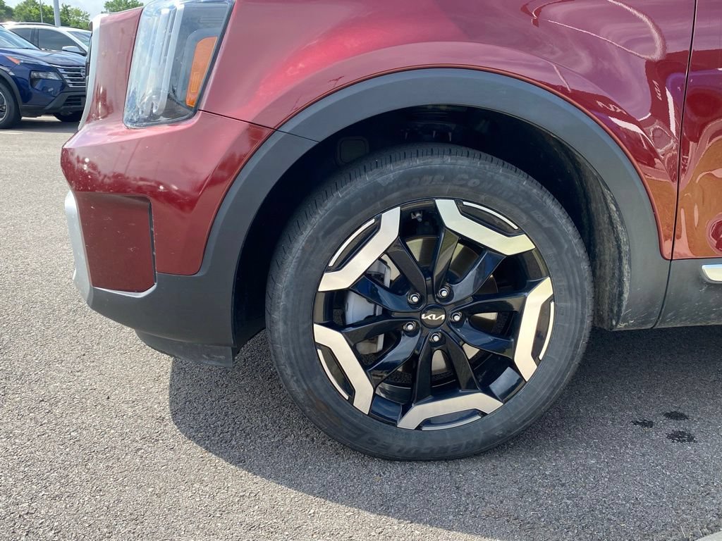 Used 2023 Kia Telluride EX w/ EX Captain's Chair Package FWD image 29