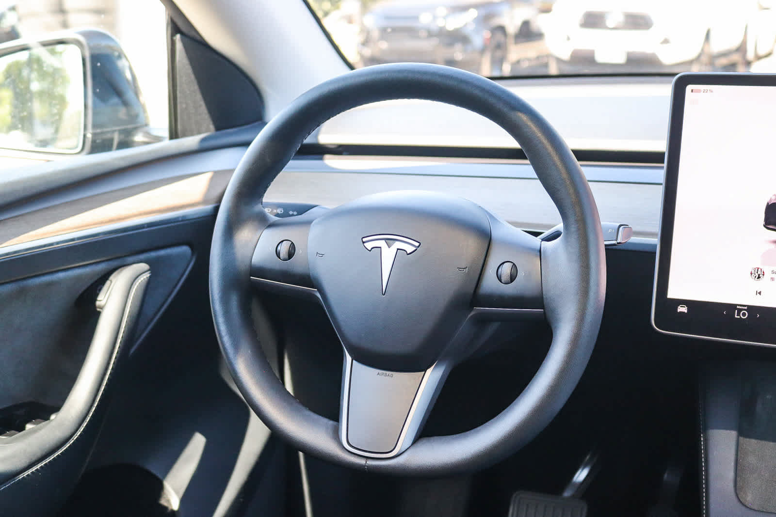 Used 2025 Tesla Model Y Long Range RWD image 14