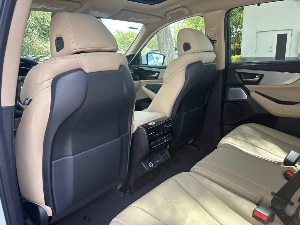 New 2026 Acura MDX w/ Technology Package FWD image 19