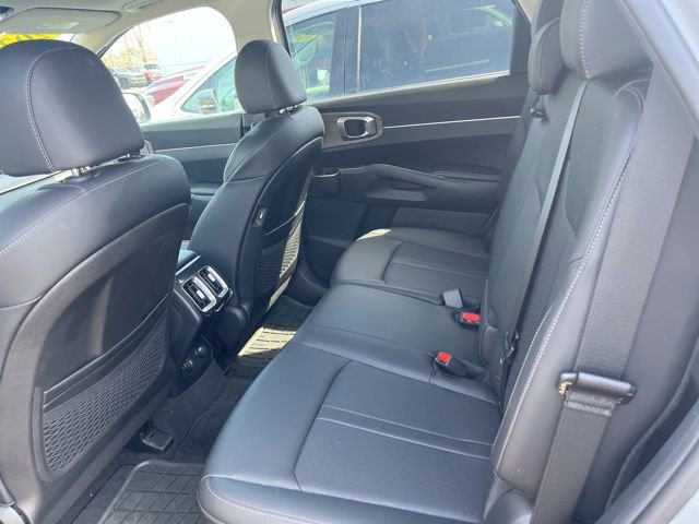 Used 2023 Kia Sorento S w/ Panoramic Sunroof Package image 20