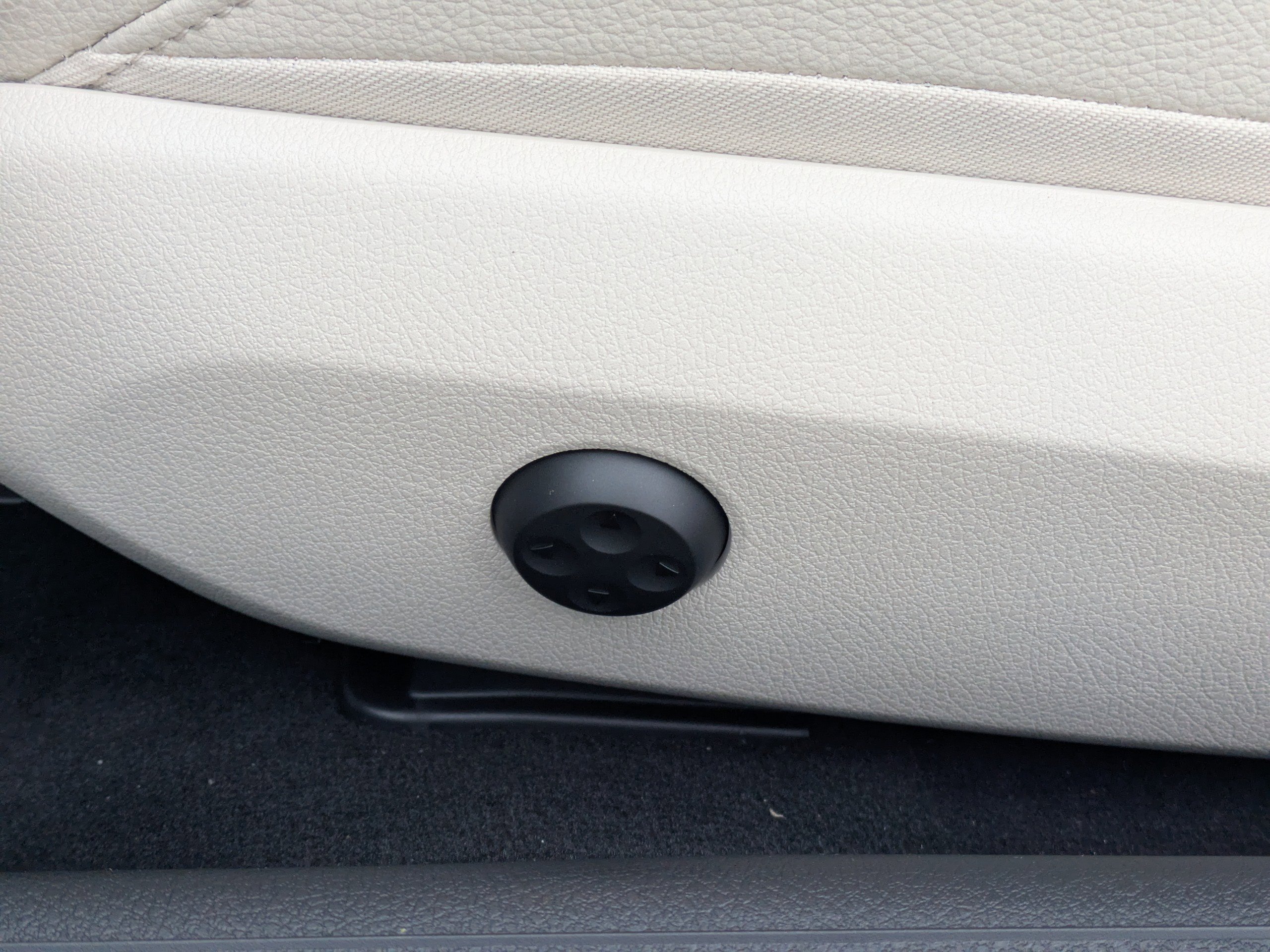 New 2026 Mercedes-Benz CLE 450 4MATIC Cabriolet image 25