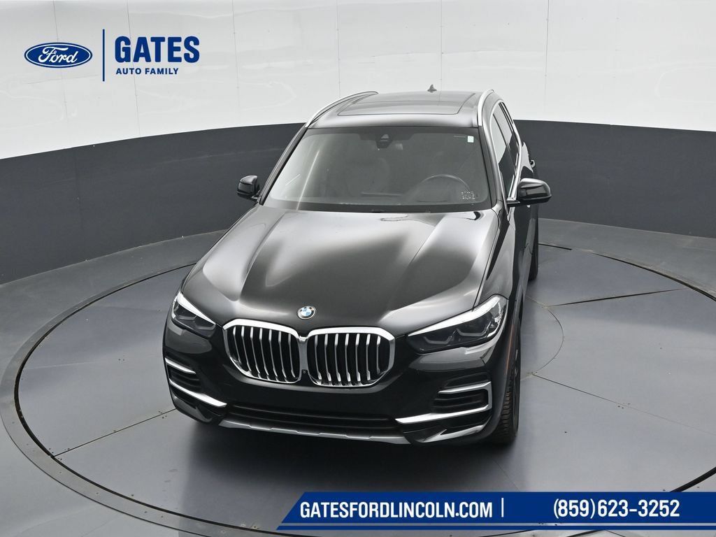 Used 2022 BMW X5 xDrive40i w/ Premium Package AWD/4WD image 53