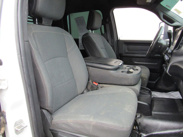 Used 2022 RAM 3500 Tradesman w/ Chrome Appearance Group AWD/4WD image 14
