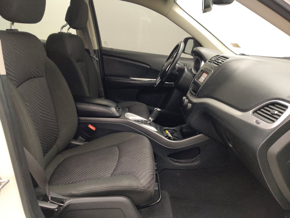 Used 2020 Dodge Journey SE w/ SE Popular Equipment Group FWD image 21