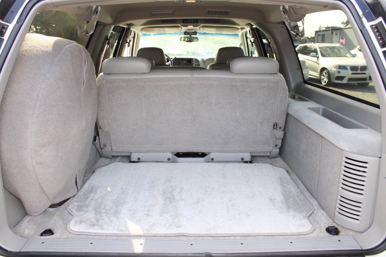 Used 1999 GMC Suburban 4WD w/ Marketing Opt Pkg 3 image 33
