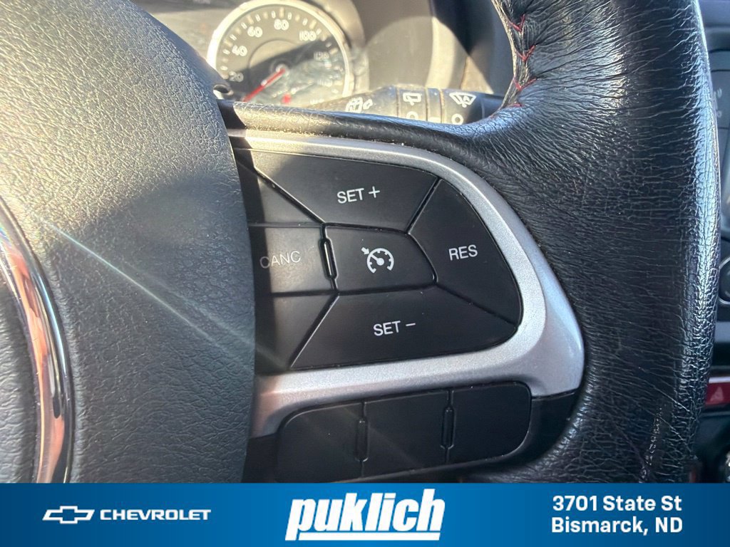 Used 2016 Jeep Renegade Trailhawk AWD/4WD image 9