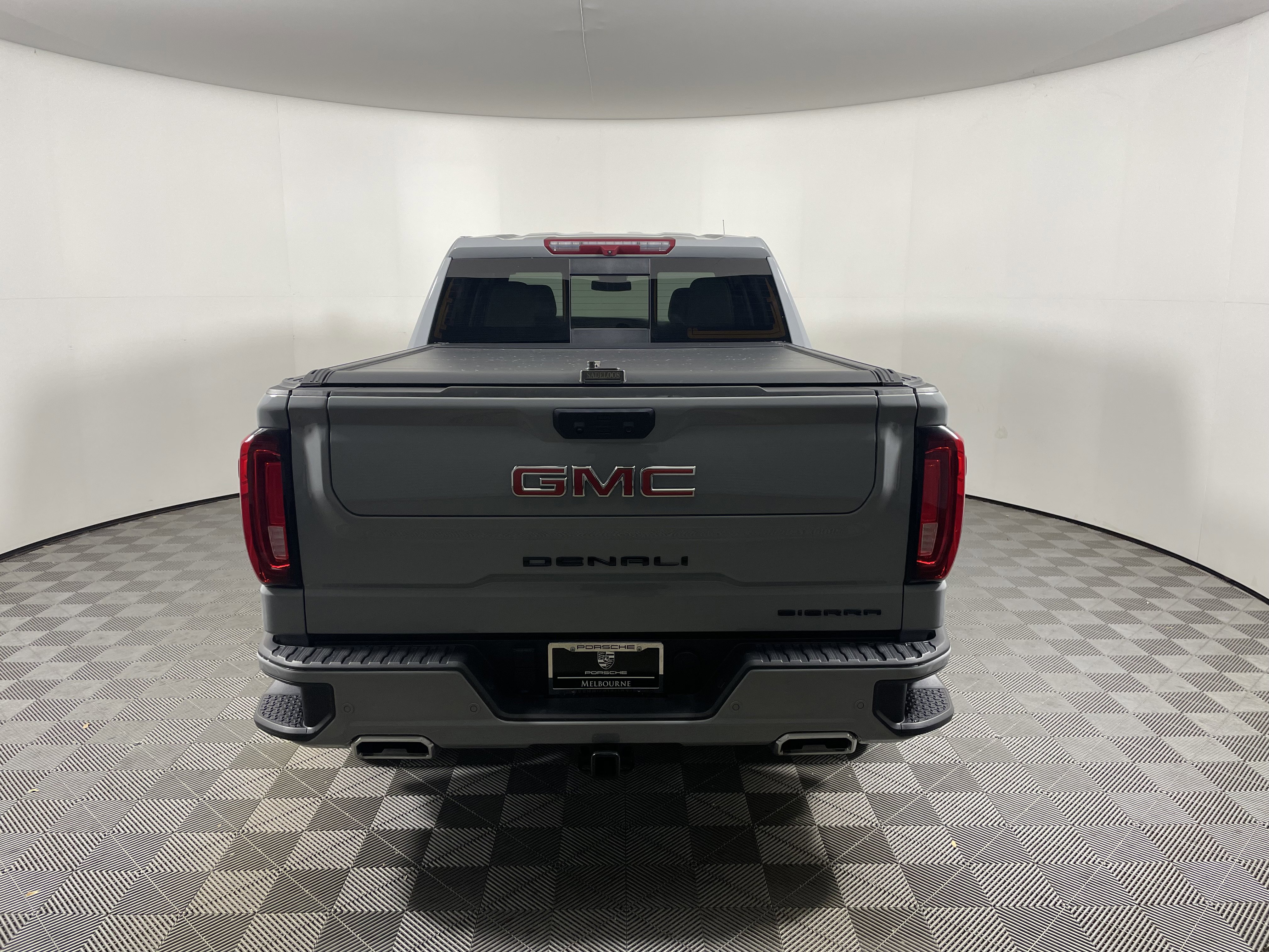 Used 2025 GMC Sierra 1500 Denali image 4
