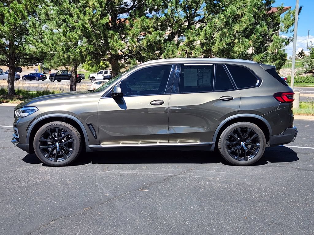 Used 2023 BMW X5 xDrive40i w/ Premium Package AWD/4WD image 2