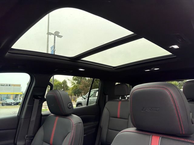 Used 2024 Chevrolet Traverse RS w/ LPO, Floor Liner Package AWD/4WD image 24