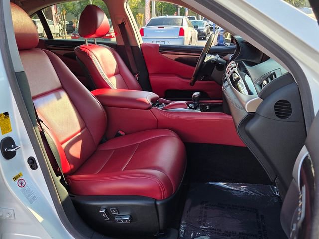 Used 2013 Lexus LS 460 w/ Comfort Pkg image 18
