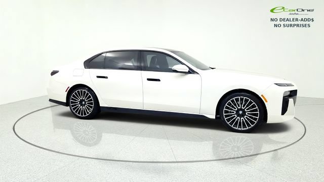 Used 2026 BMW 740i RWD image 10