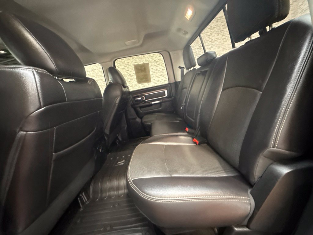 Used 2017 RAM 3500 Laramie w/ Convenience Group AWD/4WD image 13
